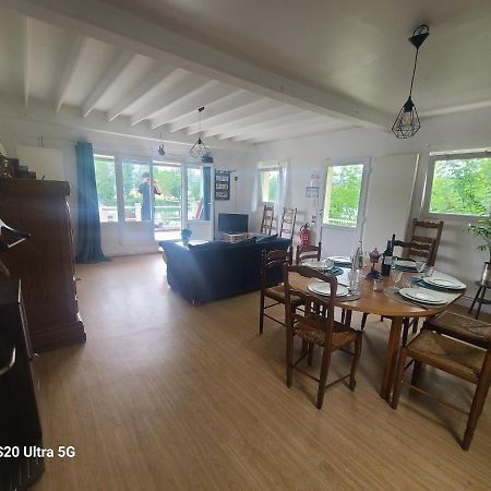 Les Chambrees Du Bac Hotel Charly-sur-Marne Bagian luar foto